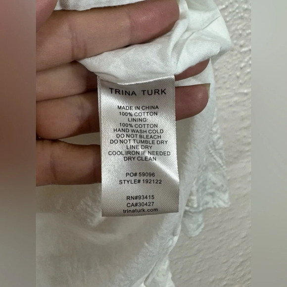 Trina Turk NWT White Off The Shoulder Eyelet Blouse Women’s Medium Cotton Summer - Picture 6 of 9